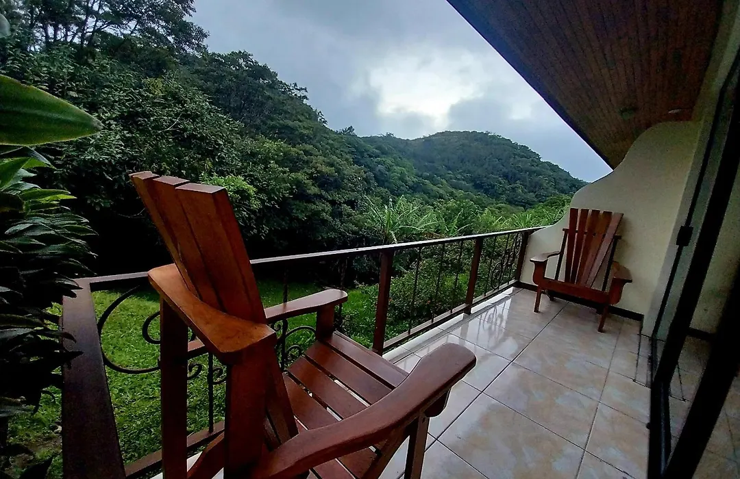 Belcruz Family Lodge-1